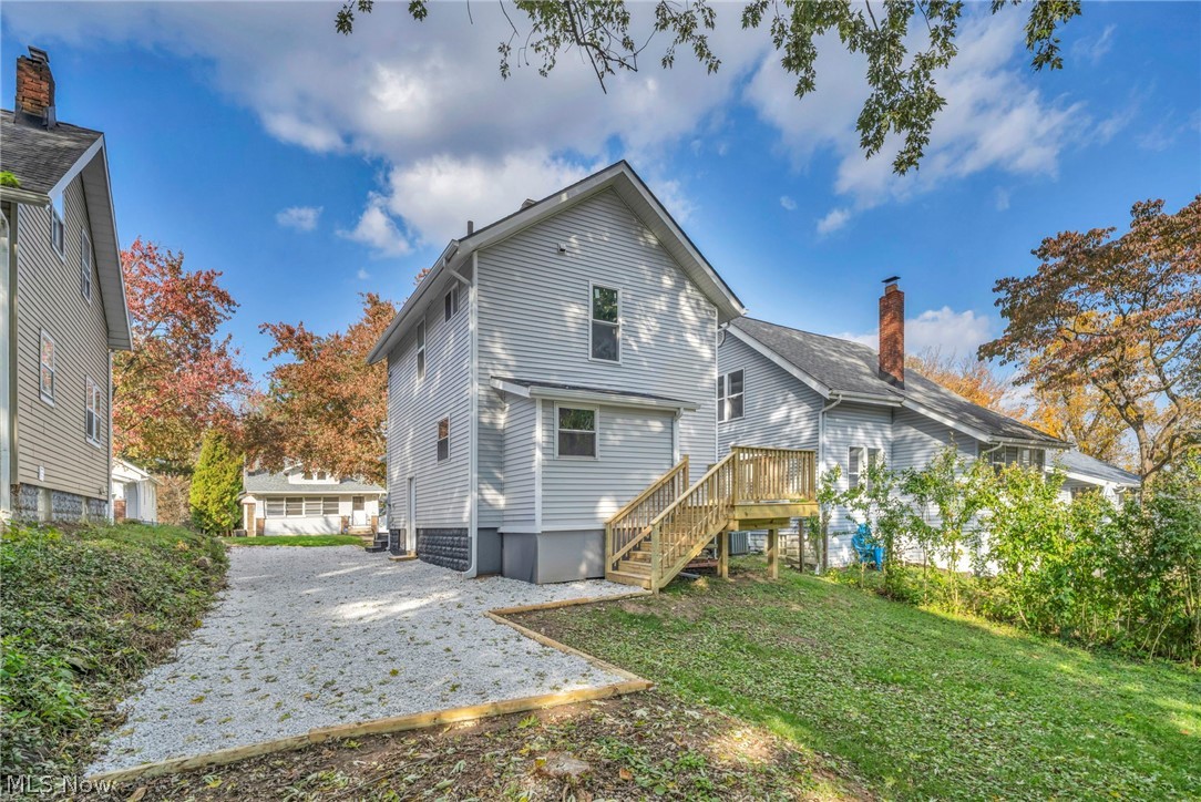 448 Allenford Street Akron OH 44314