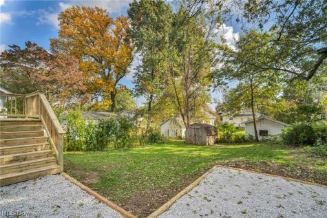 448 Allenford Street Akron OH 44314