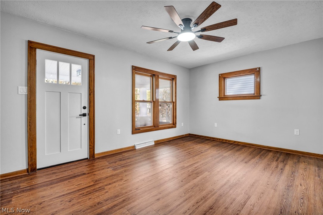 448 Allenford Street Akron OH 44314