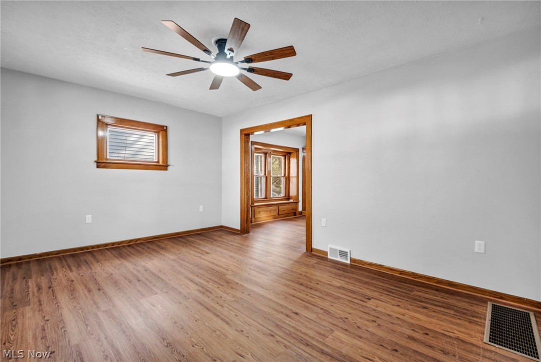 448 Allenford Street Akron OH 44314