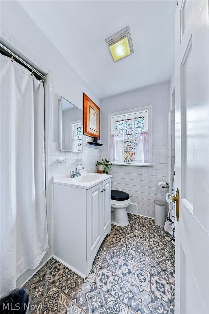 2579 Saybrook Road University Heights OH 44118