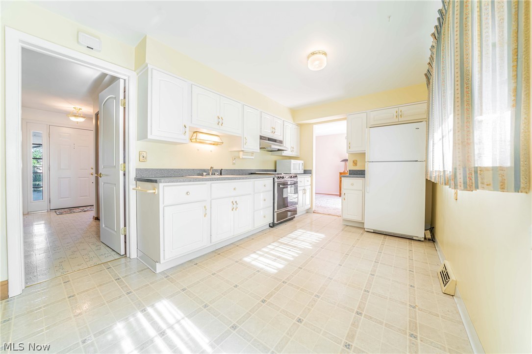 1207 Cordova Road Mayfield Heights OH 44124