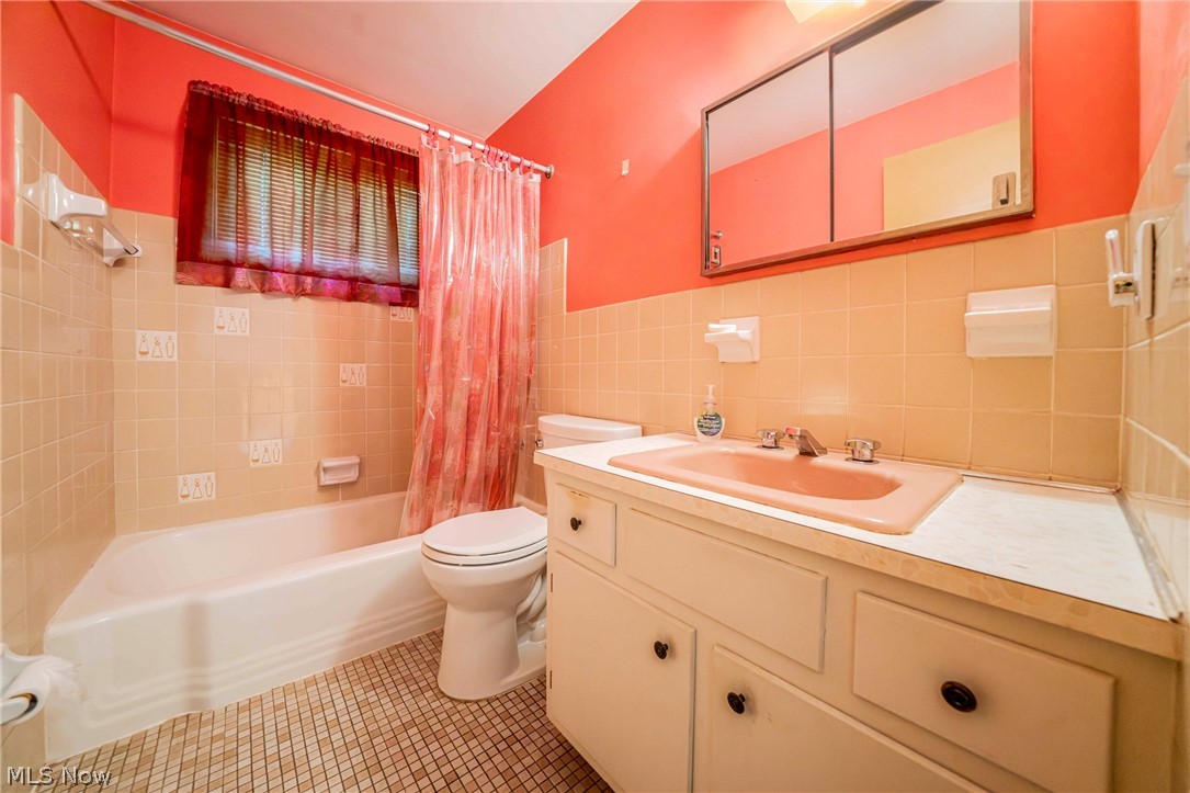 1207 Cordova Road Mayfield Heights OH 44124