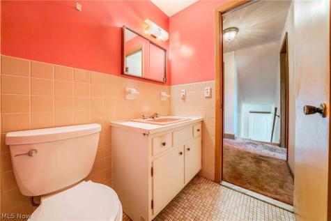 1207 Cordova Road Mayfield Heights OH 44124