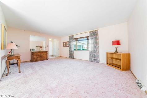 1207 Cordova Road Mayfield Heights OH 44124