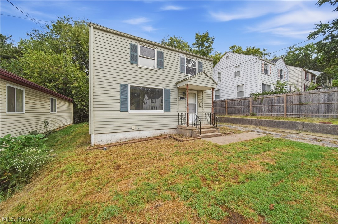 1137 Smithfarm Avenue Akron OH 44305