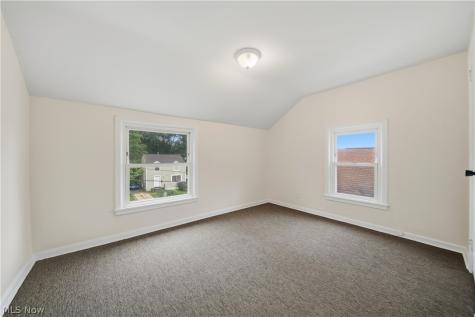 1137 Smithfarm Avenue Akron OH 44305