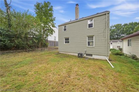 1137 Smithfarm Avenue Akron OH 44305