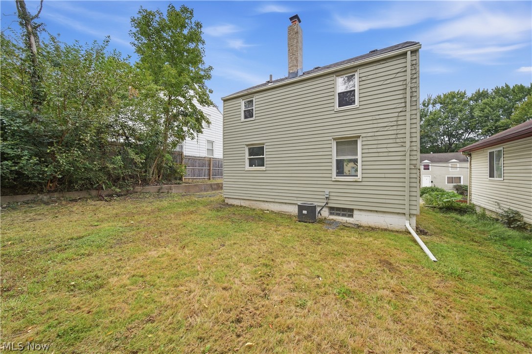 1137 Smithfarm Avenue Akron OH 44305
