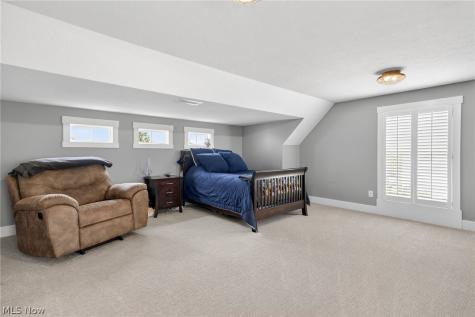 1323 Springbury Drive Uniontown OH 44685