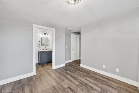 1323 Springbury Drive Uniontown OH 44685