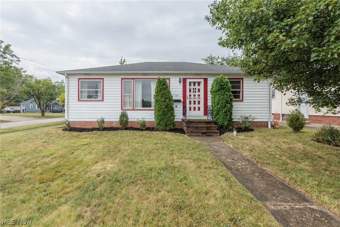 11601 Glamer Drive Parma OH 44130