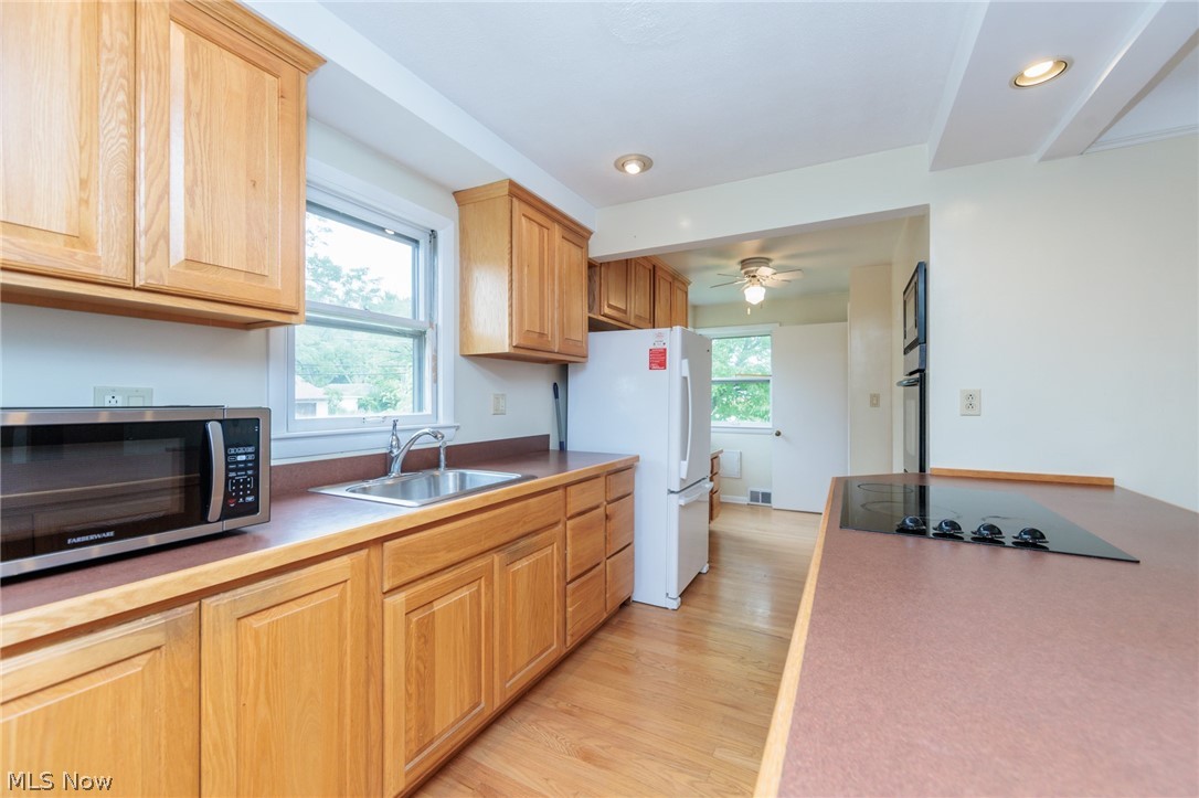 11601 Glamer Drive Parma OH 44130