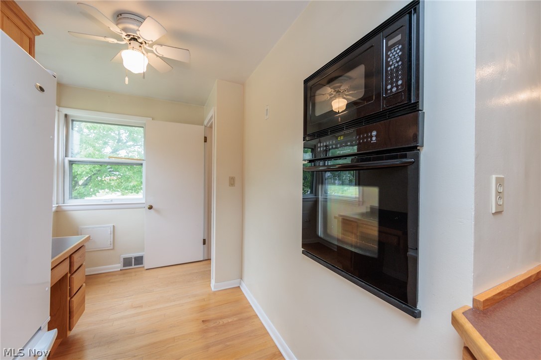 11601 Glamer Drive Parma OH 44130