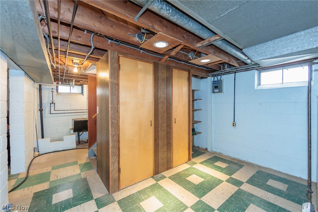 11601 Glamer Drive Parma OH 44130