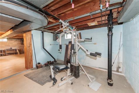 11601 Glamer Drive Parma OH 44130