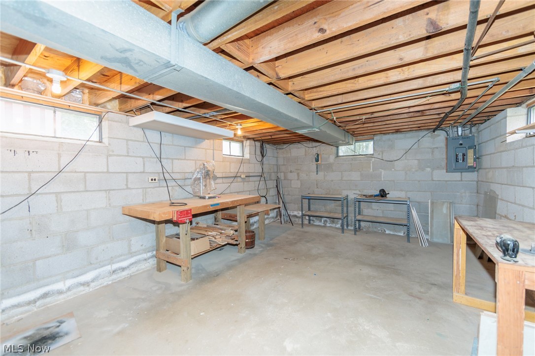 11601 Glamer Drive Parma OH 44130