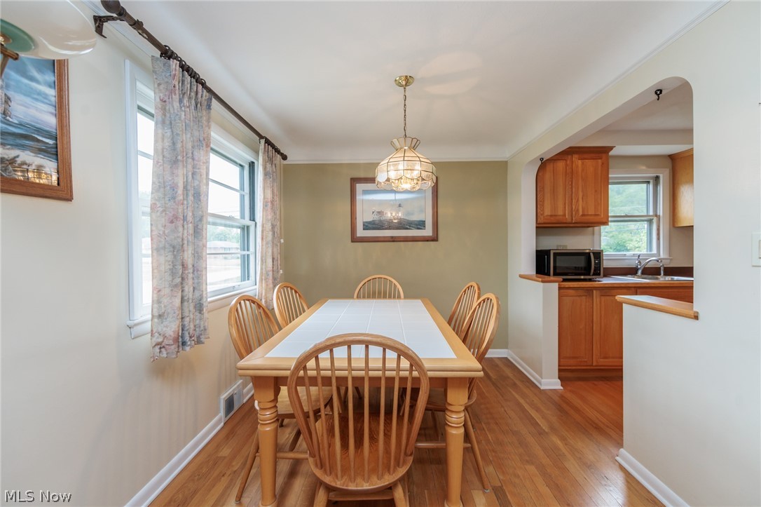 11601 Glamer Drive Parma OH 44130