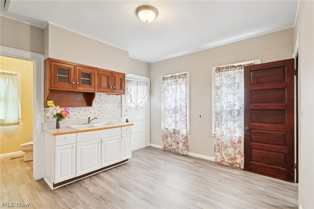 3612 Daisy Avenue Cleveland OH 44109