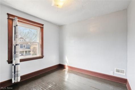 3612 Daisy Avenue Cleveland OH 44109