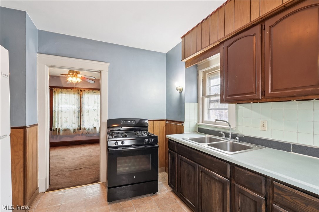 3612 Daisy Avenue Cleveland OH 44109