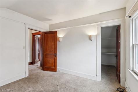 3612 Daisy Avenue Cleveland OH 44109