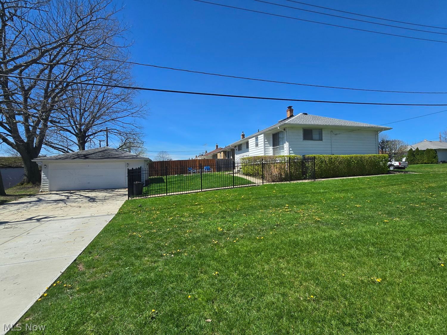 16112 Rowena Avenue Maple Heights OH 44137