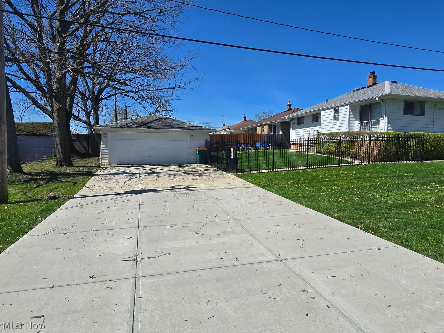16112 Rowena Avenue Maple Heights OH 44137