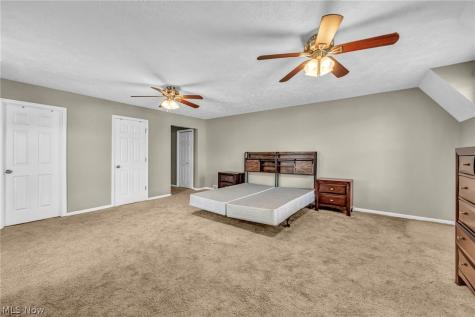 6315 Tall Oaks Drive Mentor OH 44060
