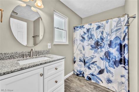 6315 Tall Oaks Drive Mentor OH 44060