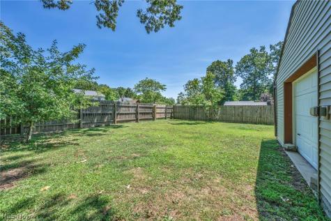 6315 Tall Oaks Drive Mentor OH 44060