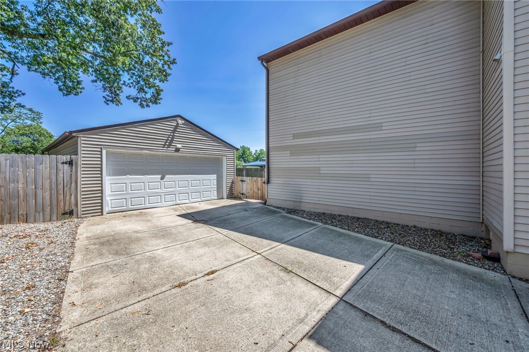 6315 Tall Oaks Drive Mentor OH 44060