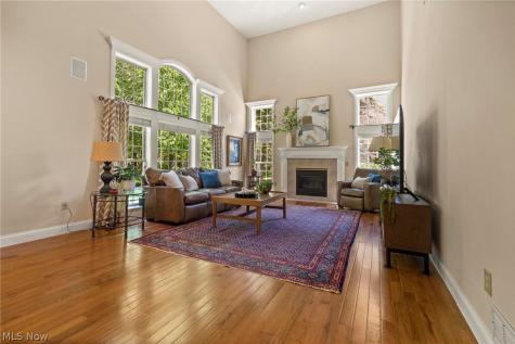 255 Williamsburg Drive Avon Lake OH 44012