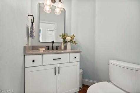 255 Williamsburg Drive Avon Lake OH 44012