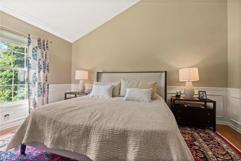 255 Williamsburg Drive Avon Lake OH 44012
