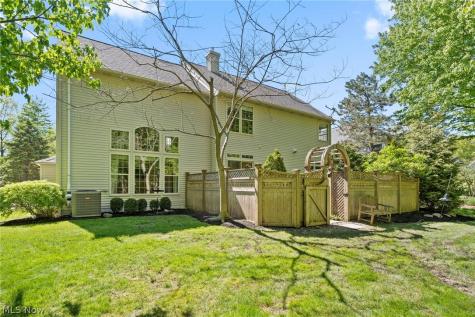 255 Williamsburg Drive Avon Lake OH 44012