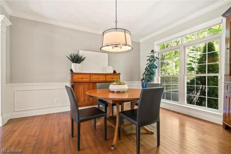 255 Williamsburg Drive Avon Lake OH 44012