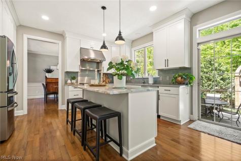 255 Williamsburg Drive Avon Lake OH 44012