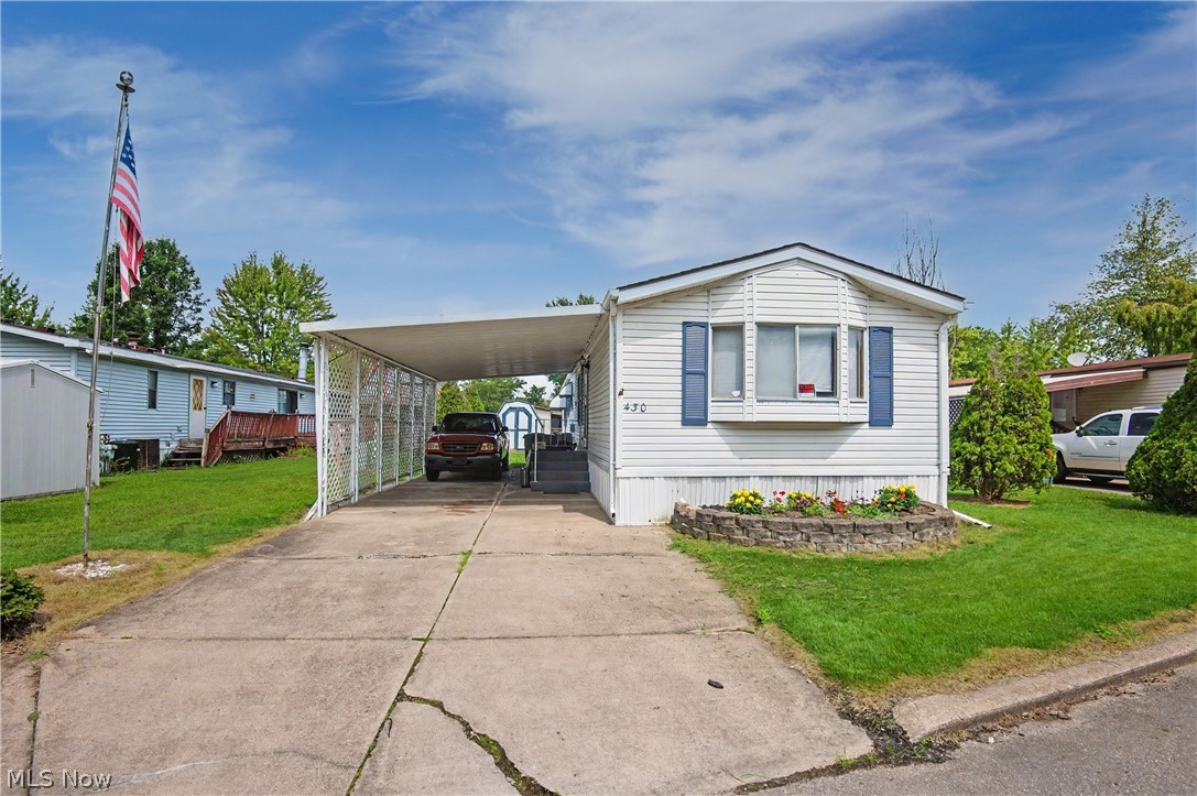 430 Whispering Pines Drive SW Warren OH 44481