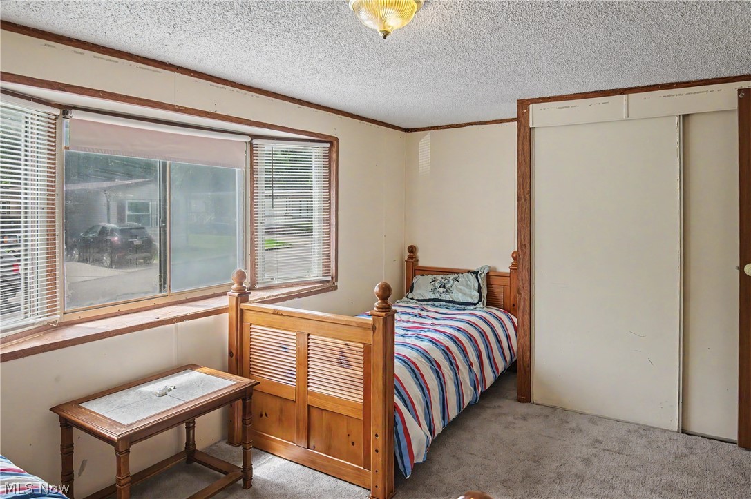 430 Whispering Pines Drive SW Warren OH 44481
