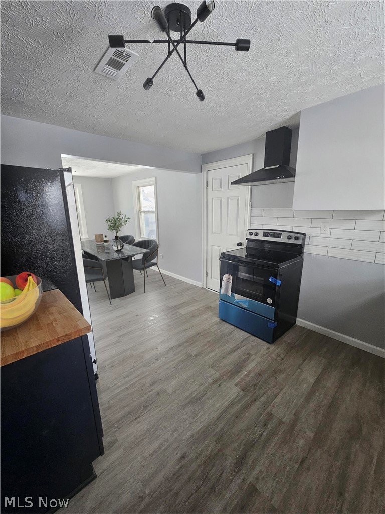 1138 E 331st Street Eastlake OH 44095