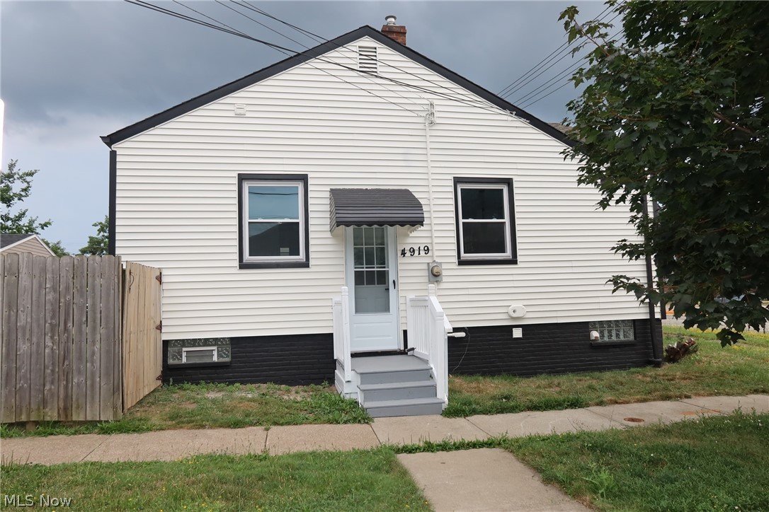 4919 Ridge Road Brooklyn OH 44144