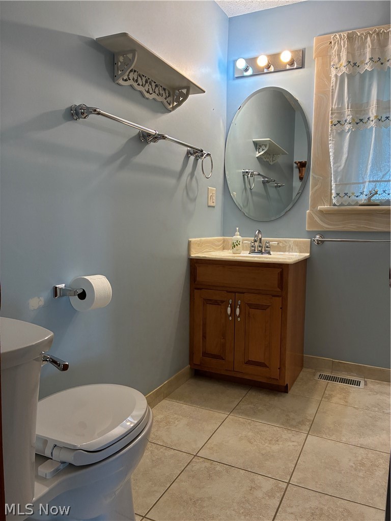 2777 N Apple Creek Road Wooster OH 44691