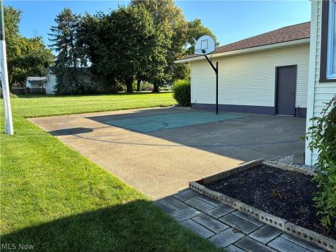 2777 N Apple Creek Road Wooster OH 44691