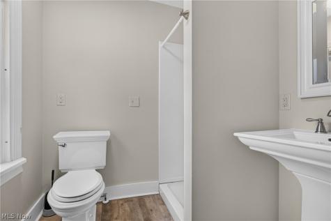 514 Park Avenue Amherst OH 44001