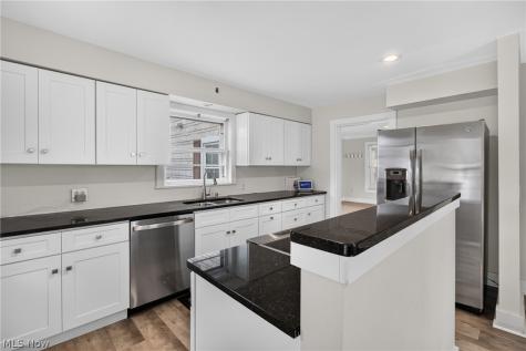 514 Park Avenue Amherst OH 44001
