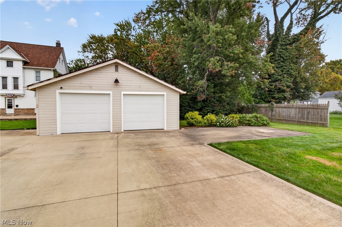 514 Park Avenue Amherst OH 44001