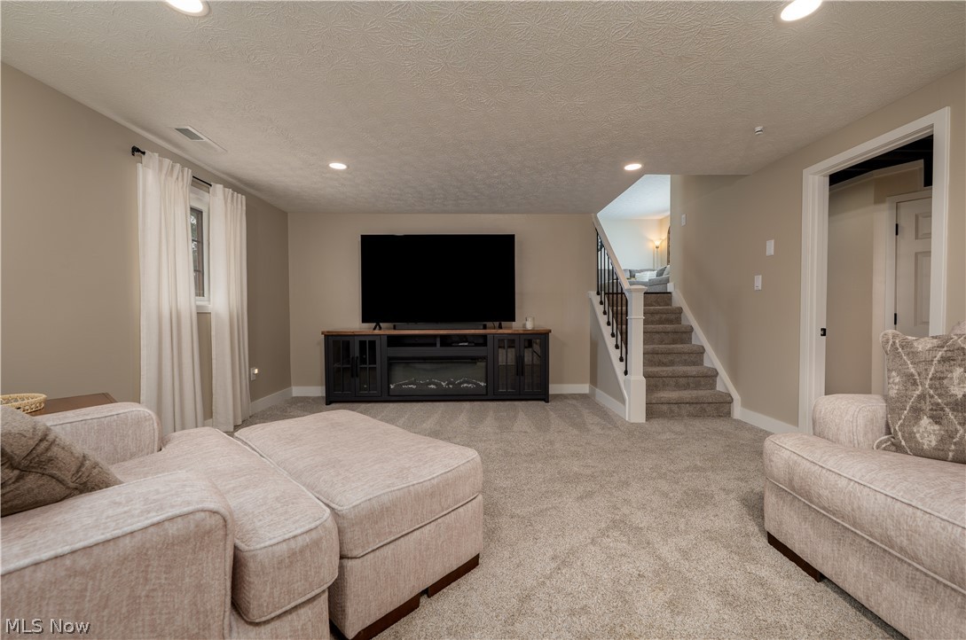 154 Unger Street Gnadenhutten OH 44629