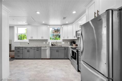 4107 Weymouth Road Medina OH 44256