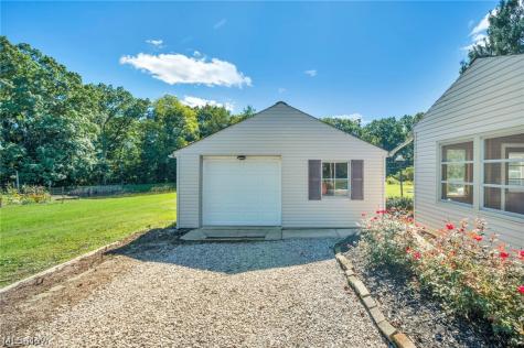 4107 Weymouth Road Medina OH 44256
